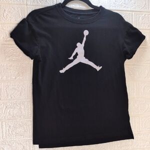 Juniors Black Graphic T-Shirt